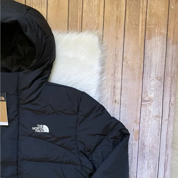 The North Face Men’s Baltic Down Puffer Hoodie Jacket - Picture 3 of 9